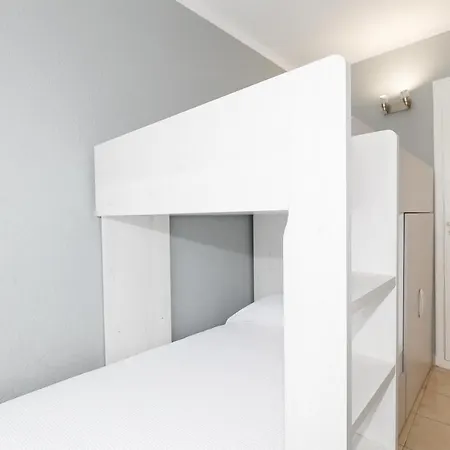 Uhc Sayonara Apartment